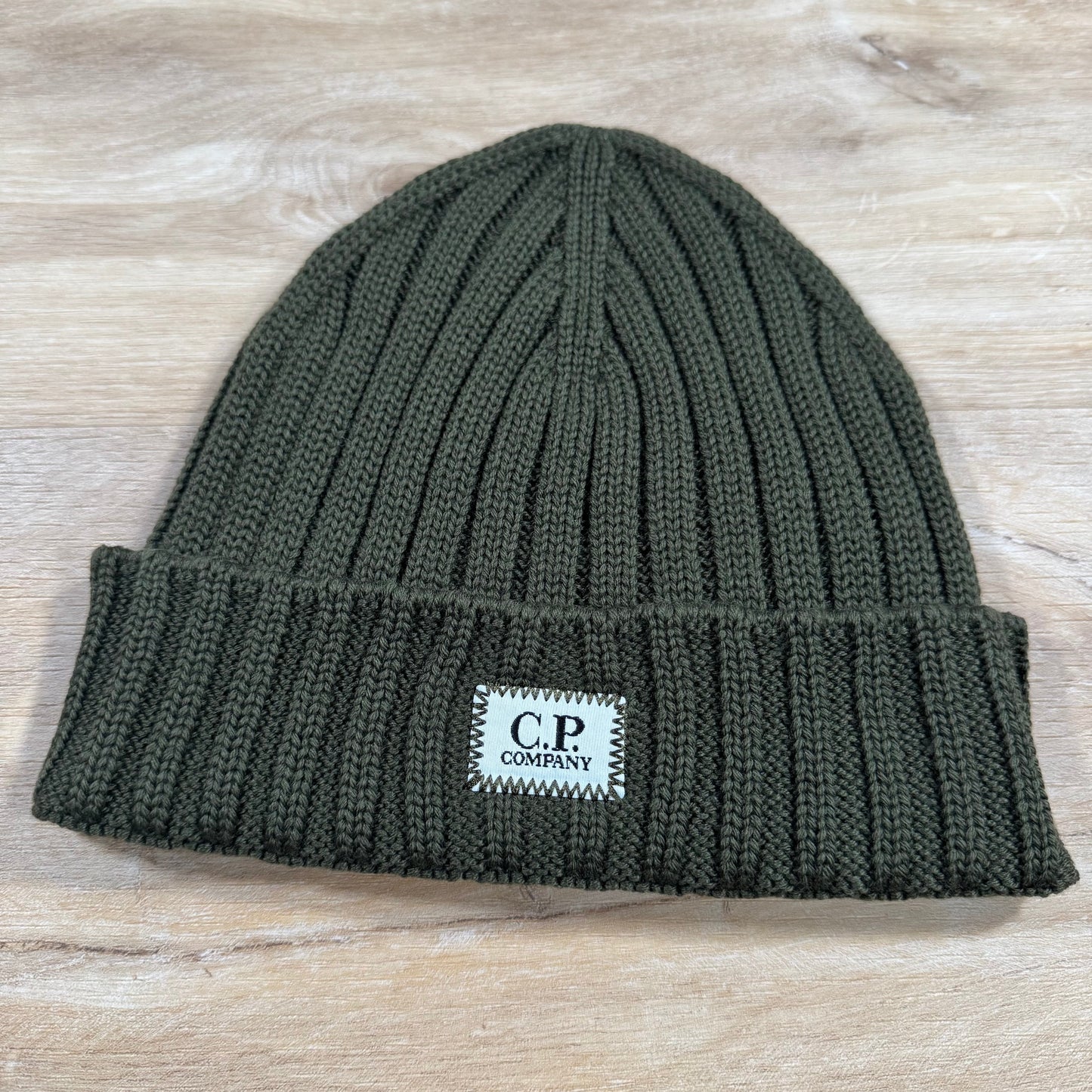 CP Company Extra Fine Merino Wool Logo Beanie in Ivy Green