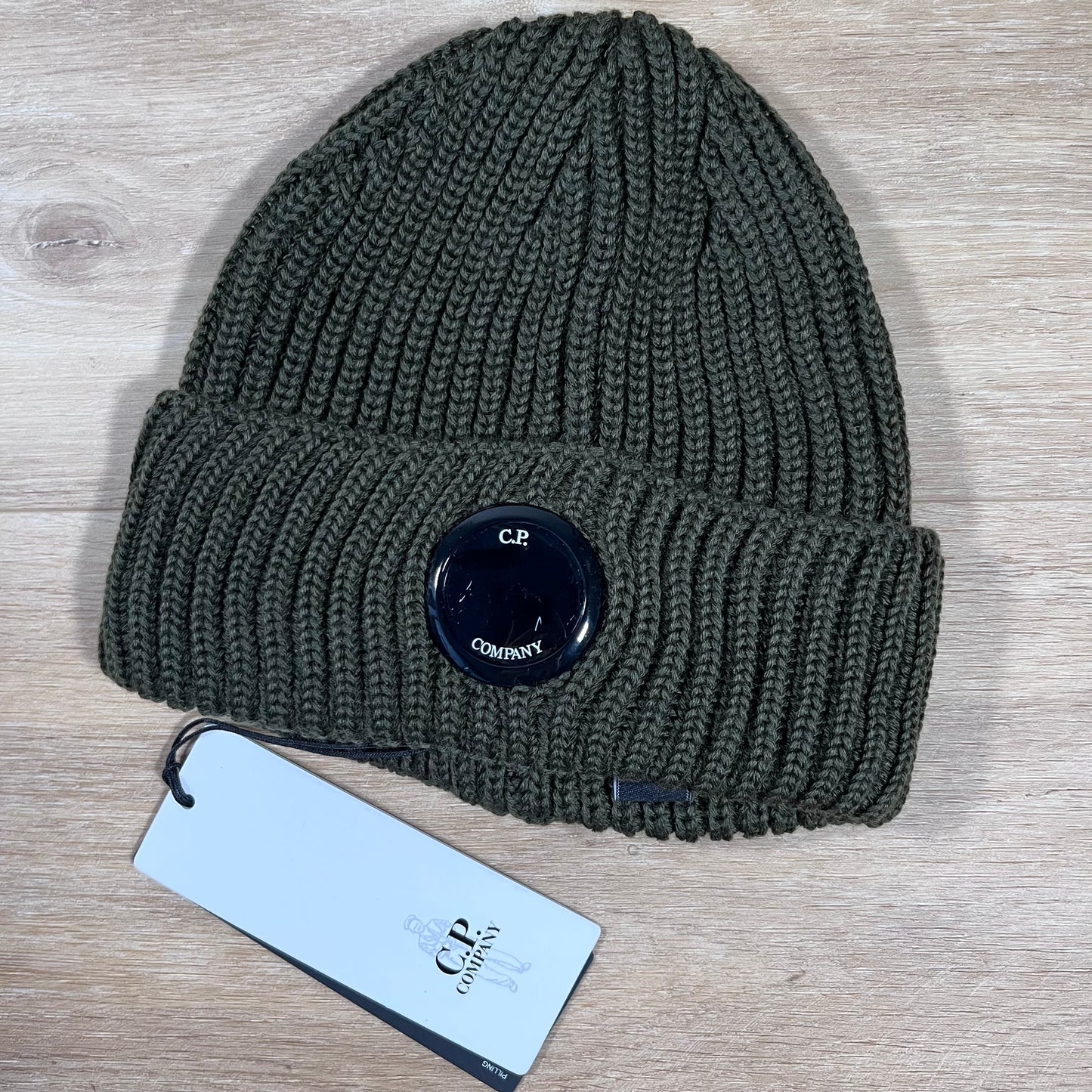 CP Company Extra Fine Merino Wool Lens Beanie in Ivy Green