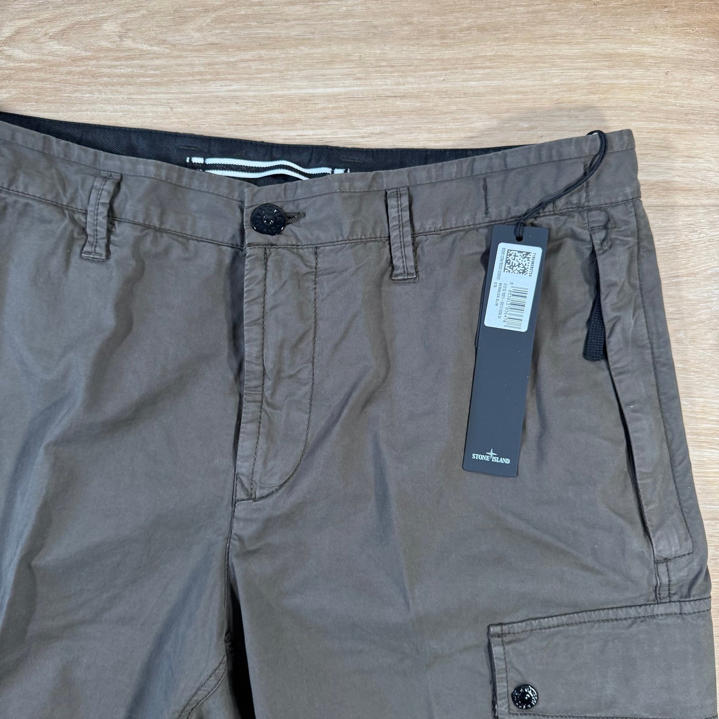 Stone Island Supima Twill Stretch-TC Cargo Bermuda Shorts in Military Green