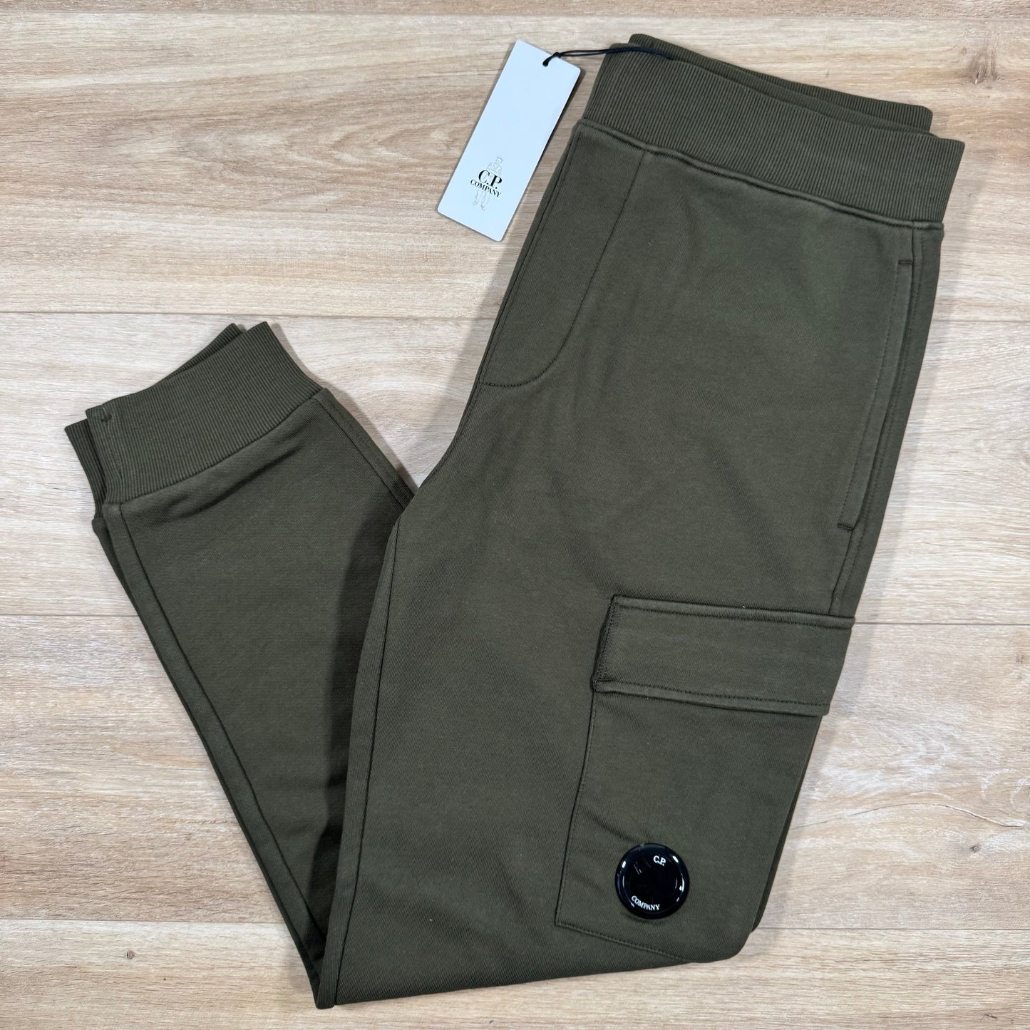 CP Company Diagonal Raised Lens Sweatpants in Ivy Green