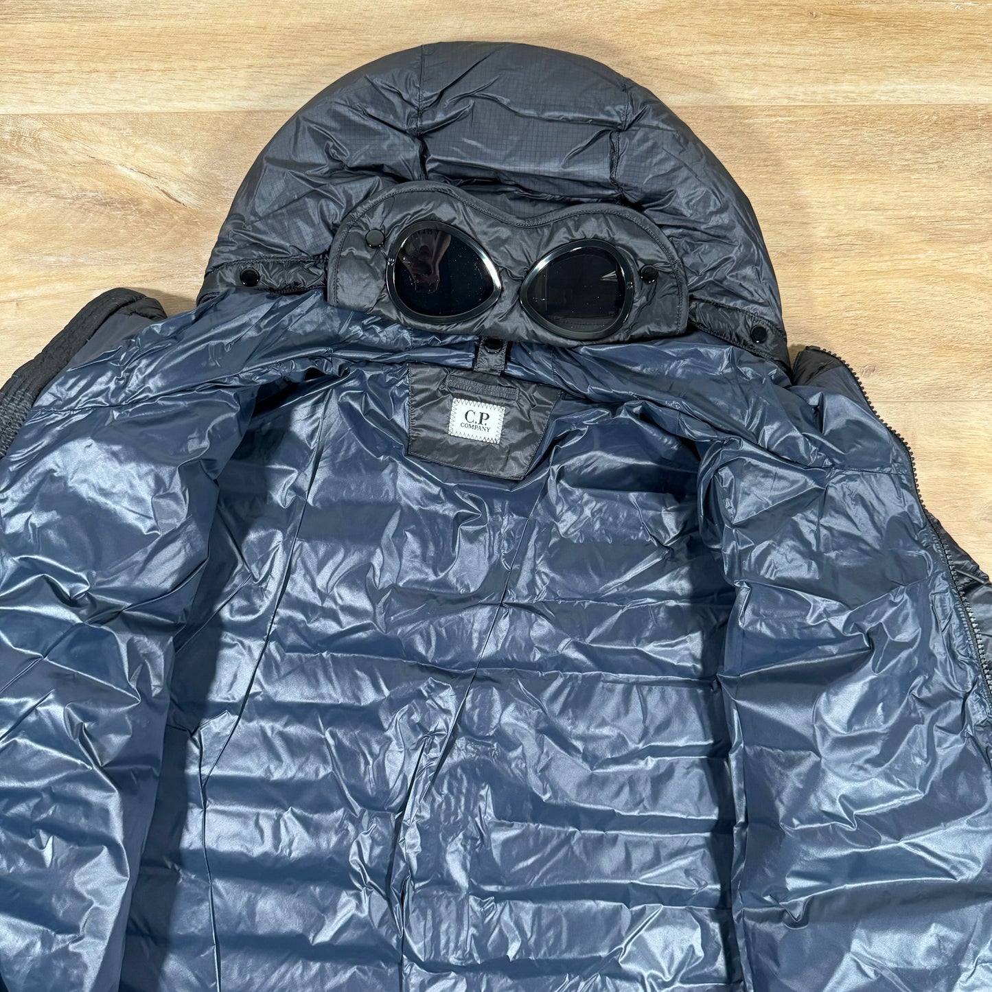 CP Company DD Shell Goggle Down Jacket in Navy