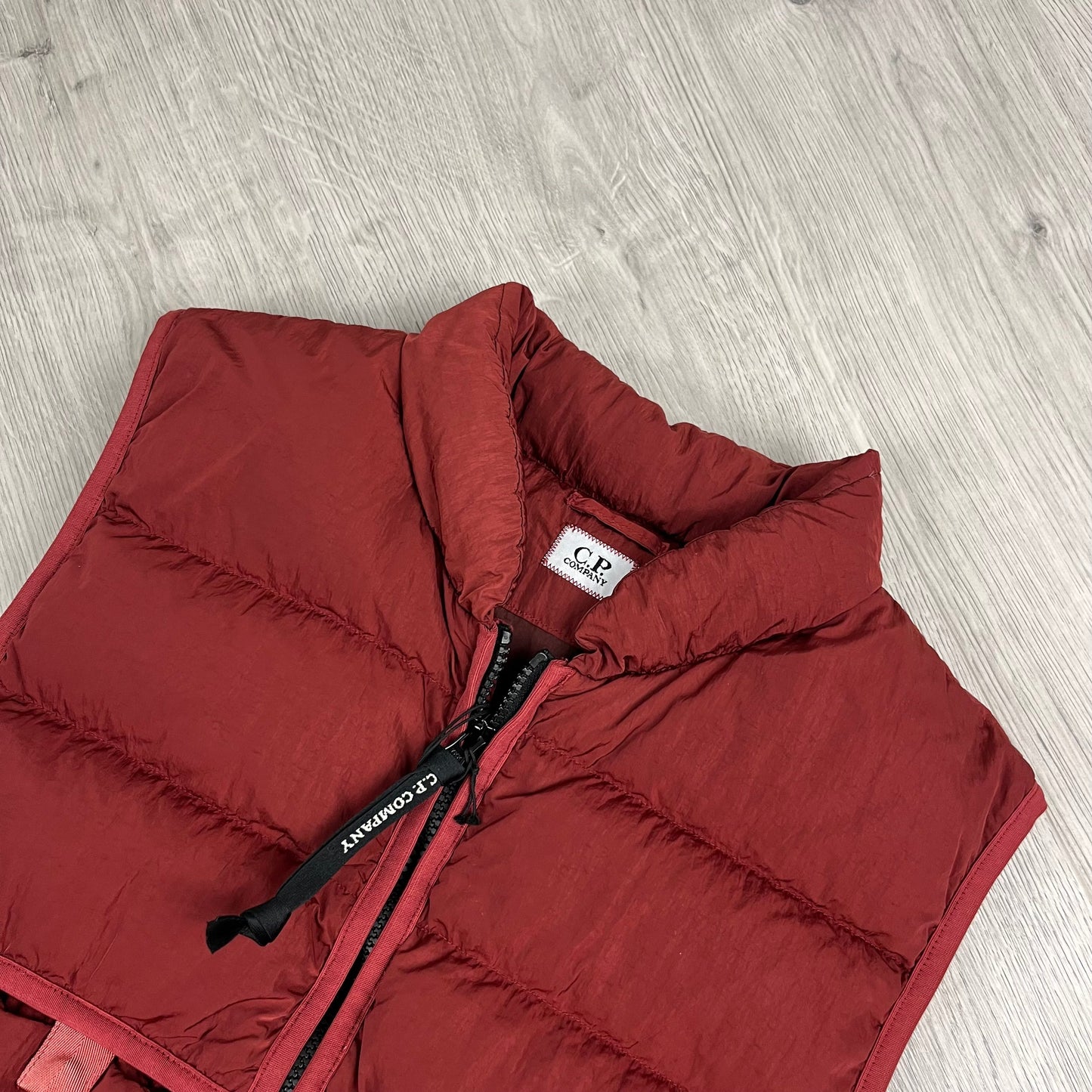 CP Company Chrome-R Lens Gilet - Ketchup