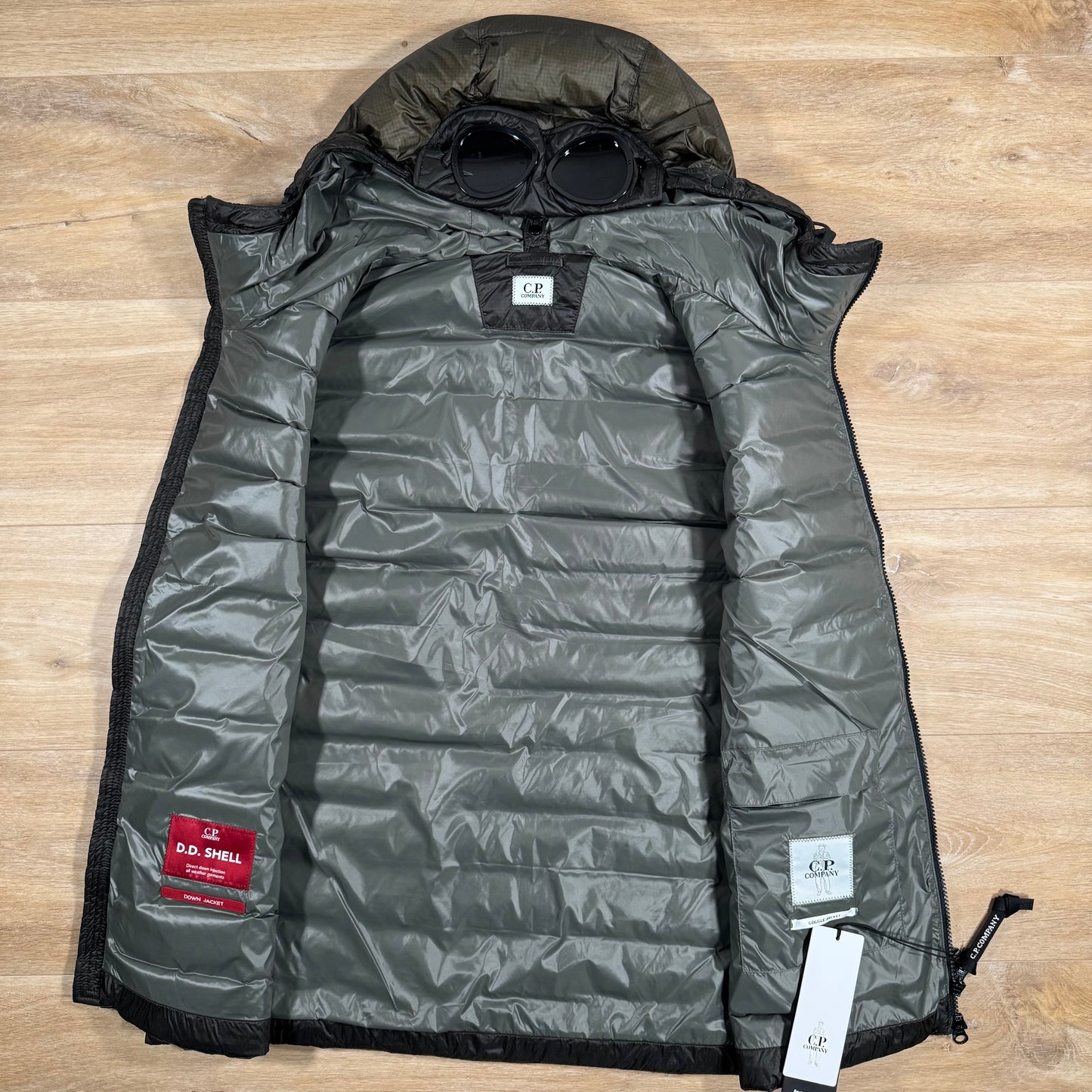 CP Company DD Shell Goggle Down Vest in Grape Leaf