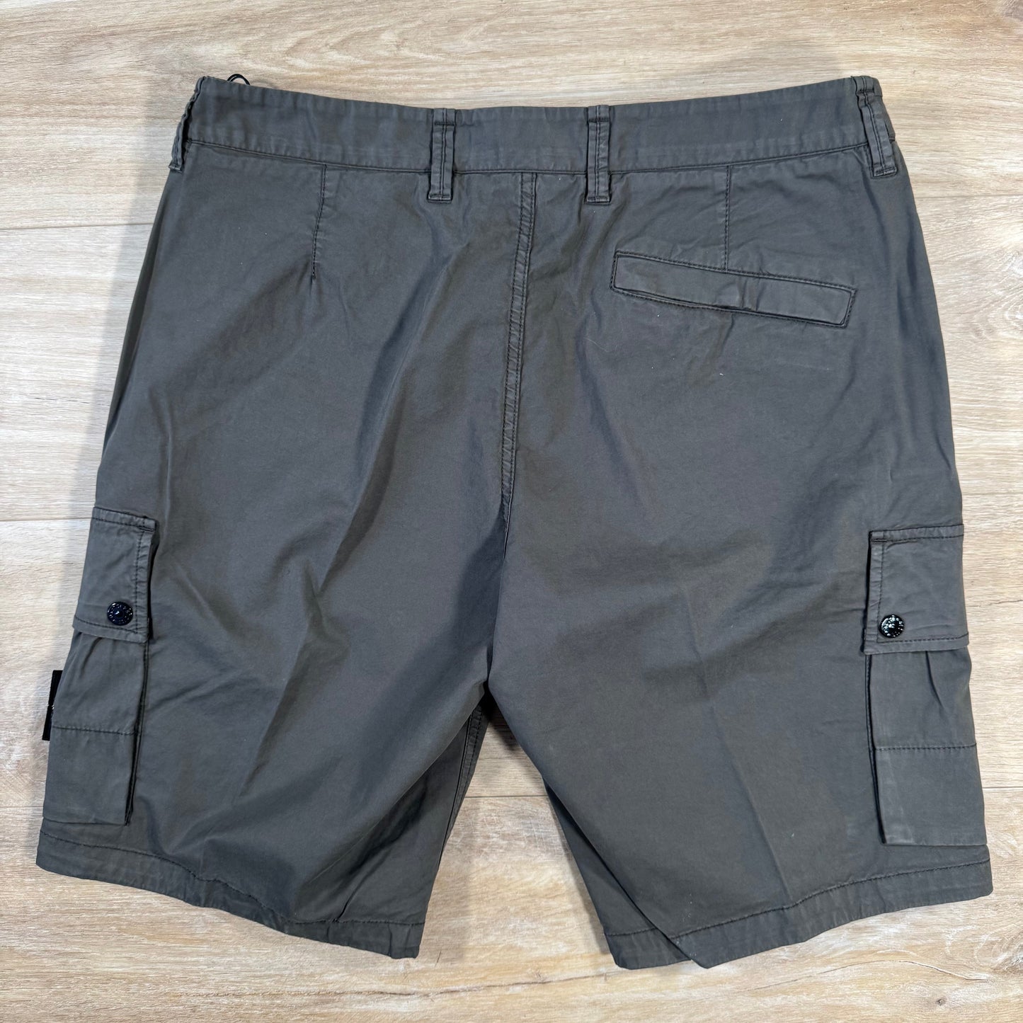 Stone Island Supima Twill Stretch-TC Cargo Bermuda Shorts in Military Green