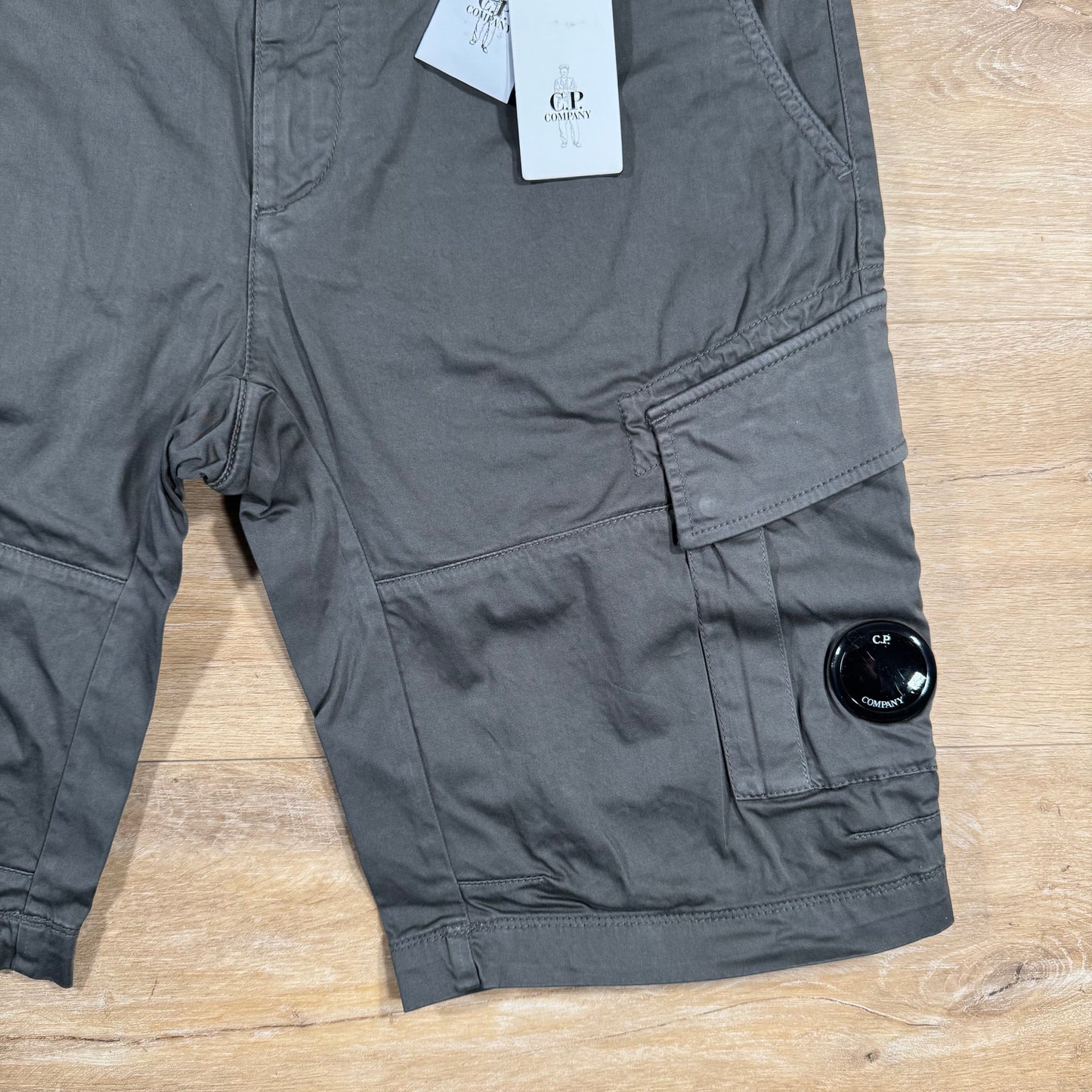 CP Company Stretch Sateen Lens Cargo Shorts in Smoked Pearl