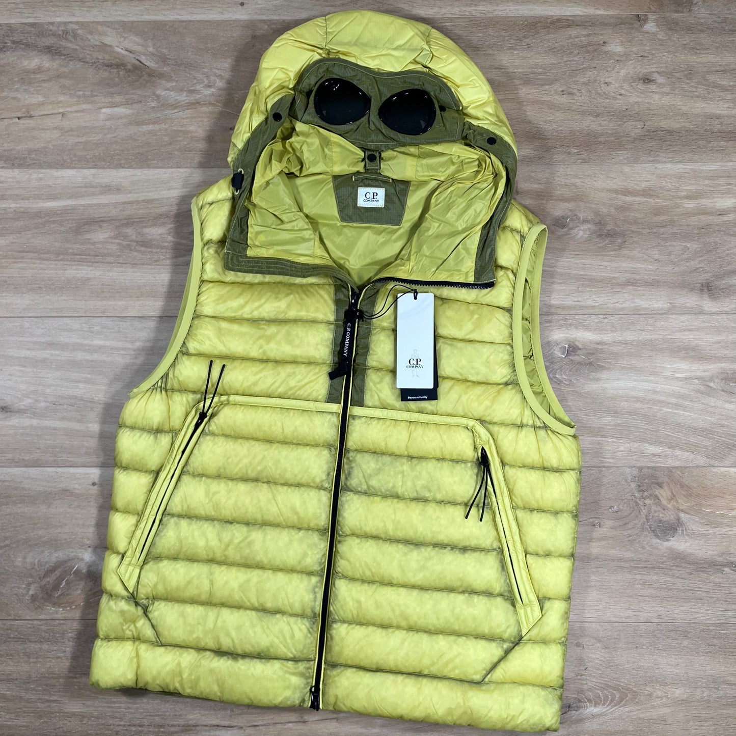 CP Company DD Shell Goggle Down Gilet in Green Sheen - Yellow