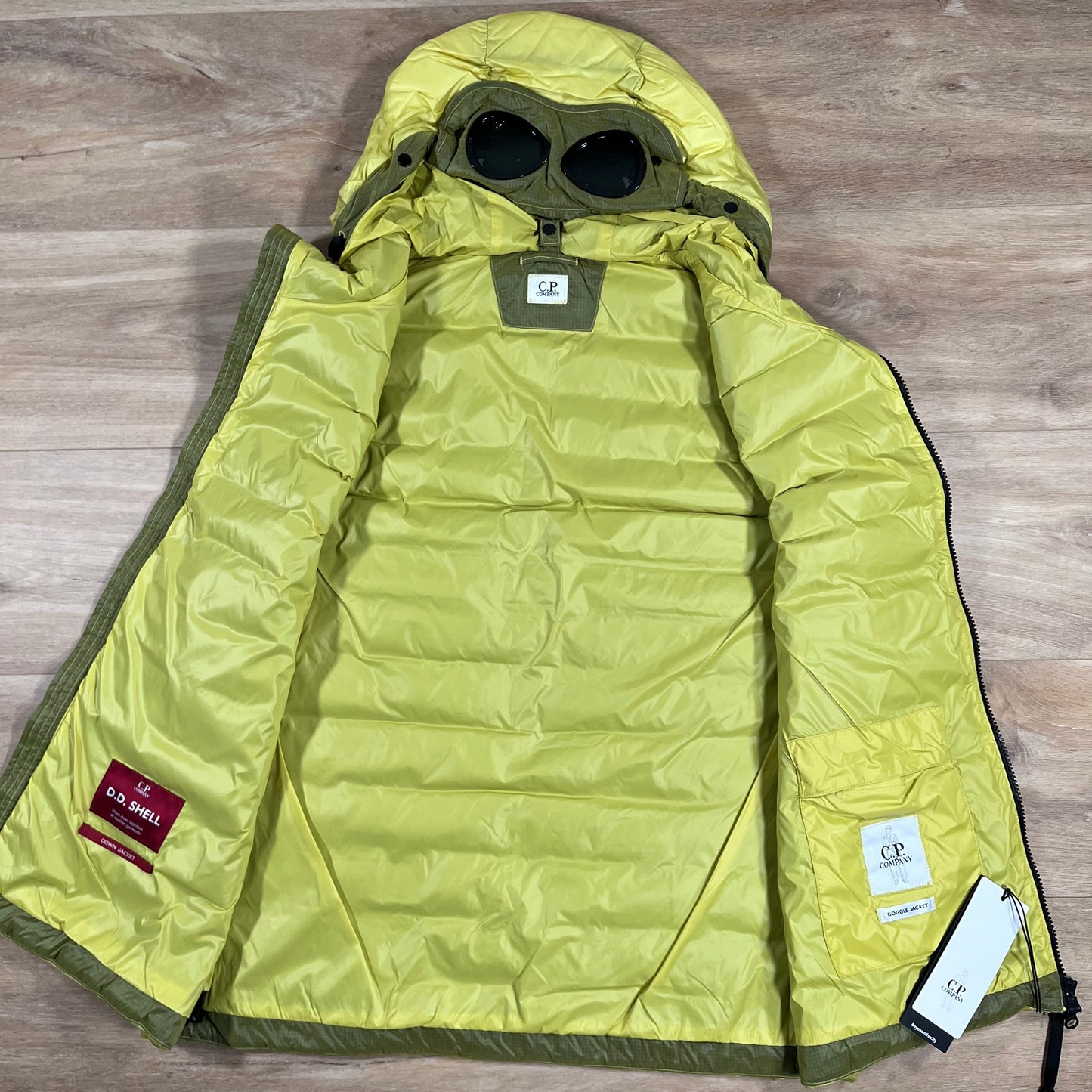 CP Company DD Shell Goggle Down Gilet in Green Sheen - Yellow